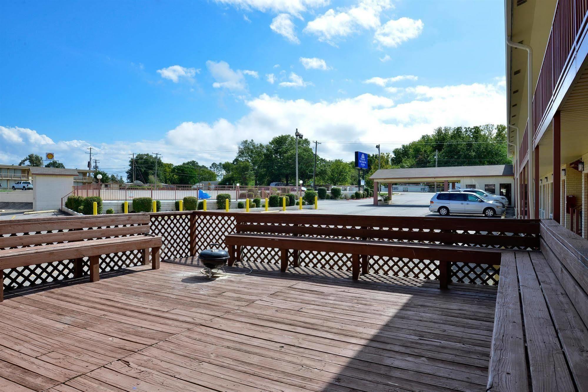 Americas Best Value Inn & Suites Russellville Eksteriør bilde